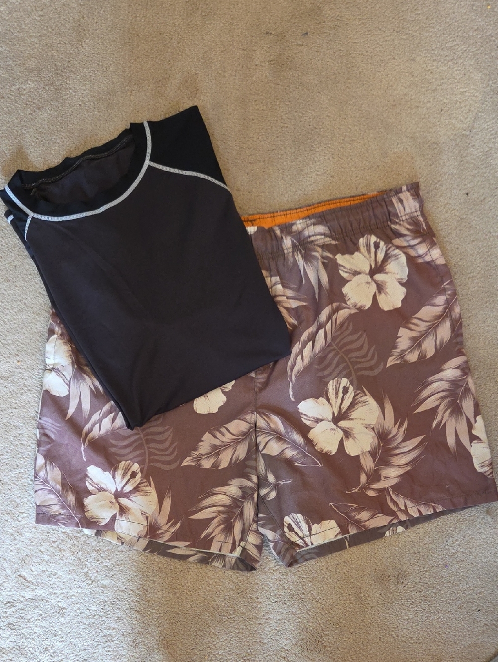 Swim Shorts + Shirt - Mens L